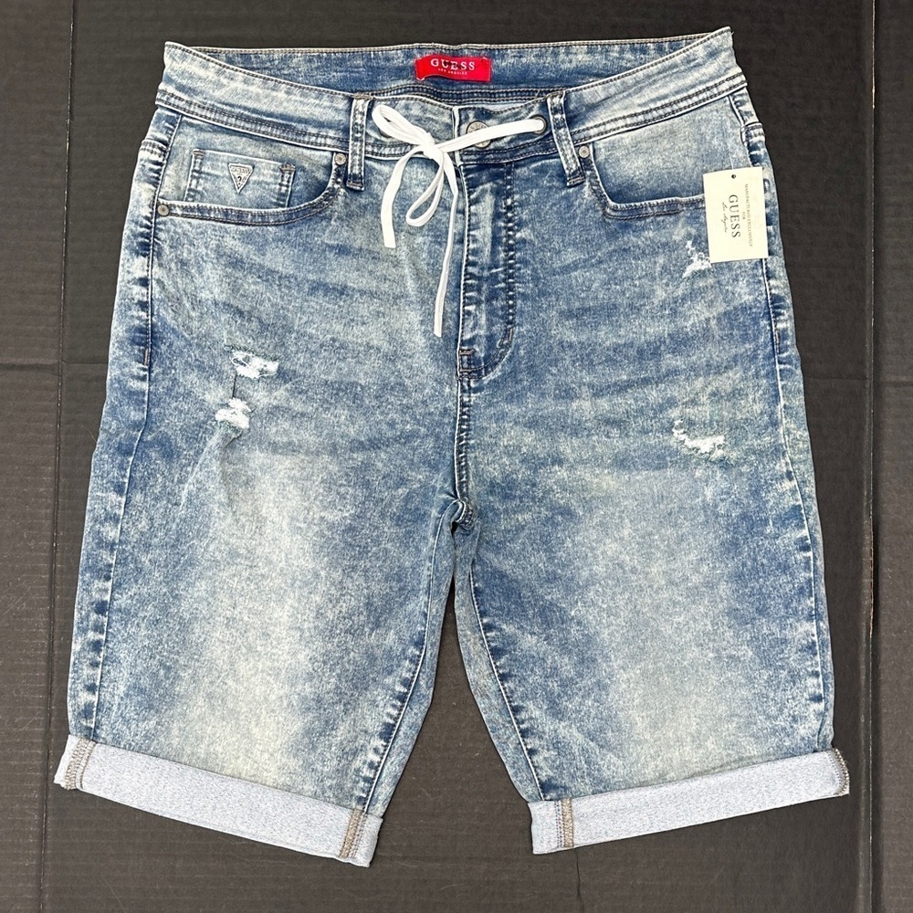 New GUESS Light Blue Distressed Jean Shorts SZ 34